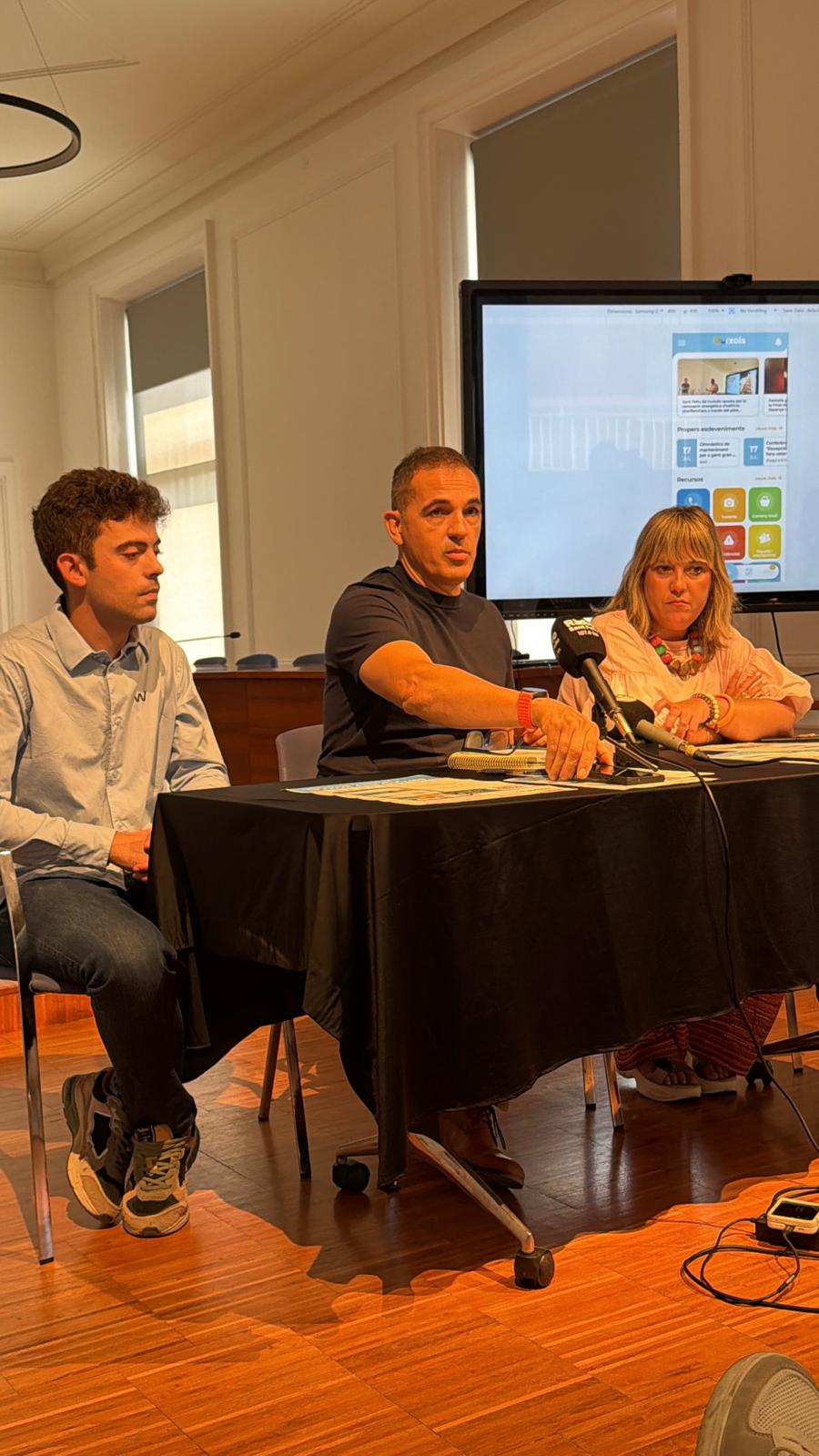 Sant Feliu estrena nova aplicació per facilitar la comunicació amb la ciutadania